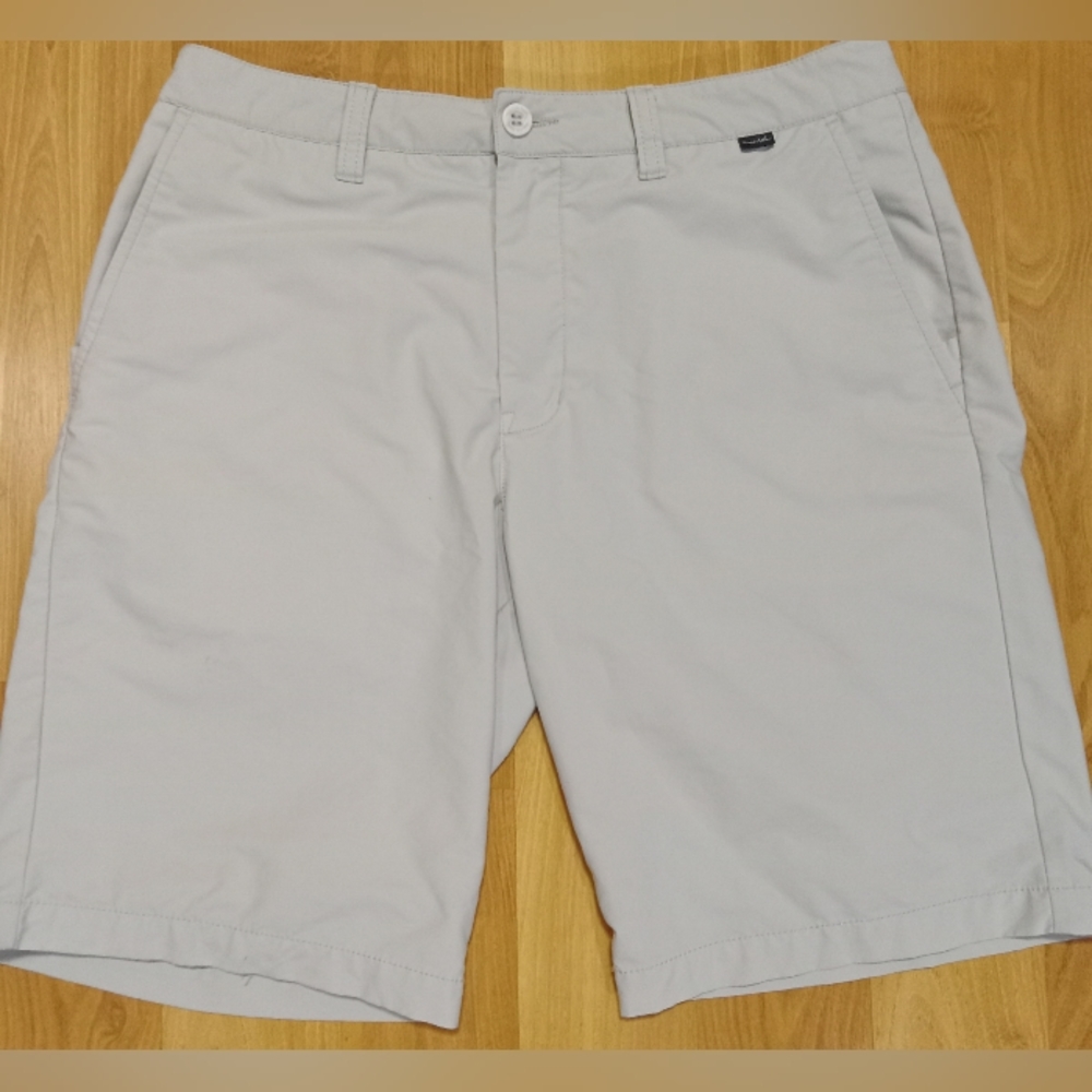 Travis Mathew Men’s Golf Shorts Size 32